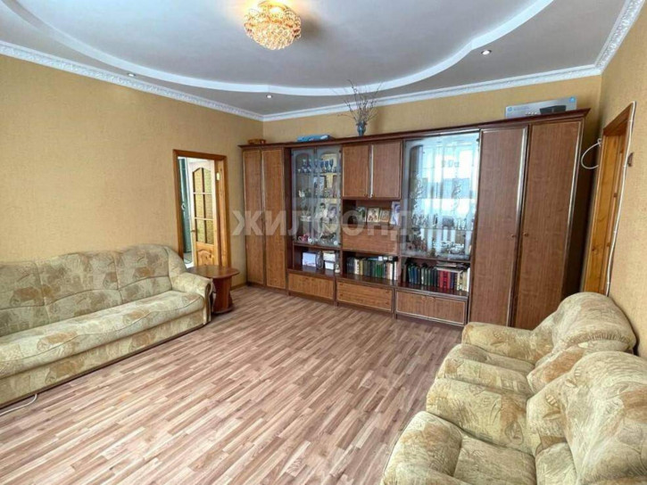 3-комн квартира Школьная улица, д.14