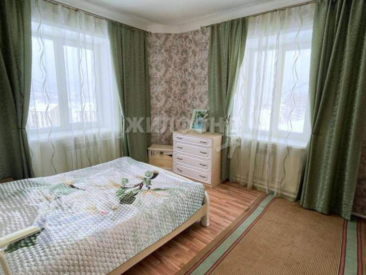 3-комн квартира Школьная улица, д.14