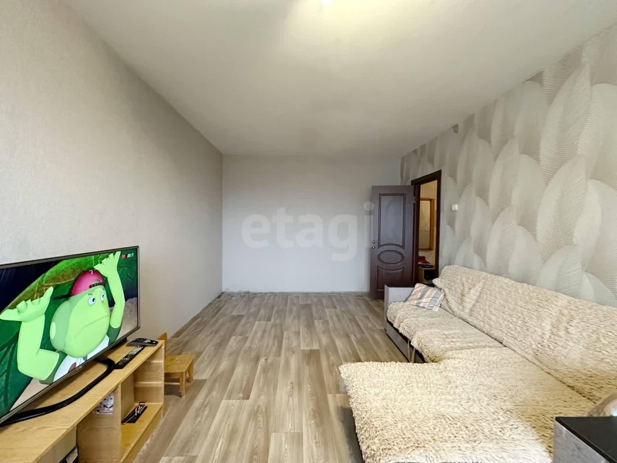 Купить квартиру за 4 250 рублей на Новгородская улица, 29