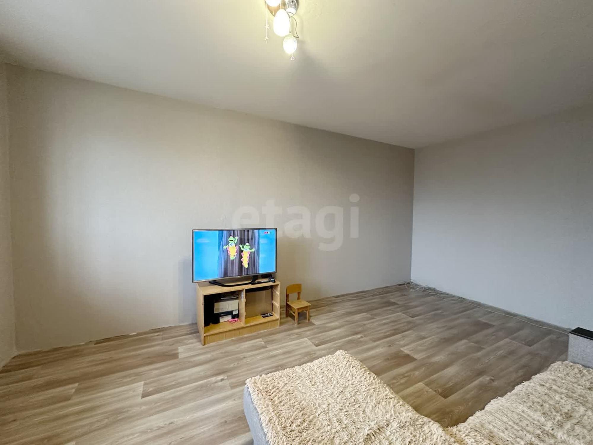 Купить квартиру за 4 250 рублей на Новгородская улица, 29