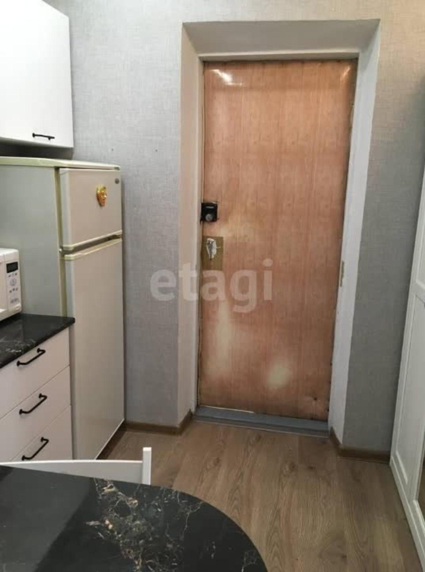 Купить комнату за 1 160 000 рублей на Александровская, 2