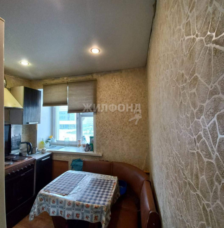 2-комн квартира Орджоникидзе улица, д.10
