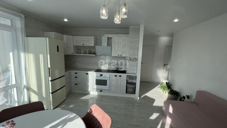 2-комн квартира Родниковая, 4