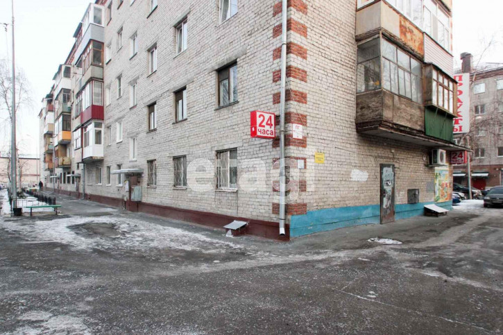 3-комн квартира Минская, 98