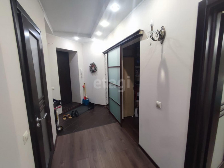 2-комн квартира Ирбитская, 6