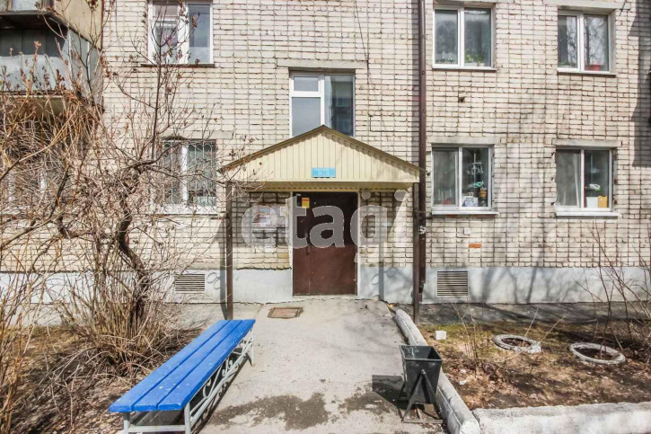 4-комн квартира Красных Зорь, 31
