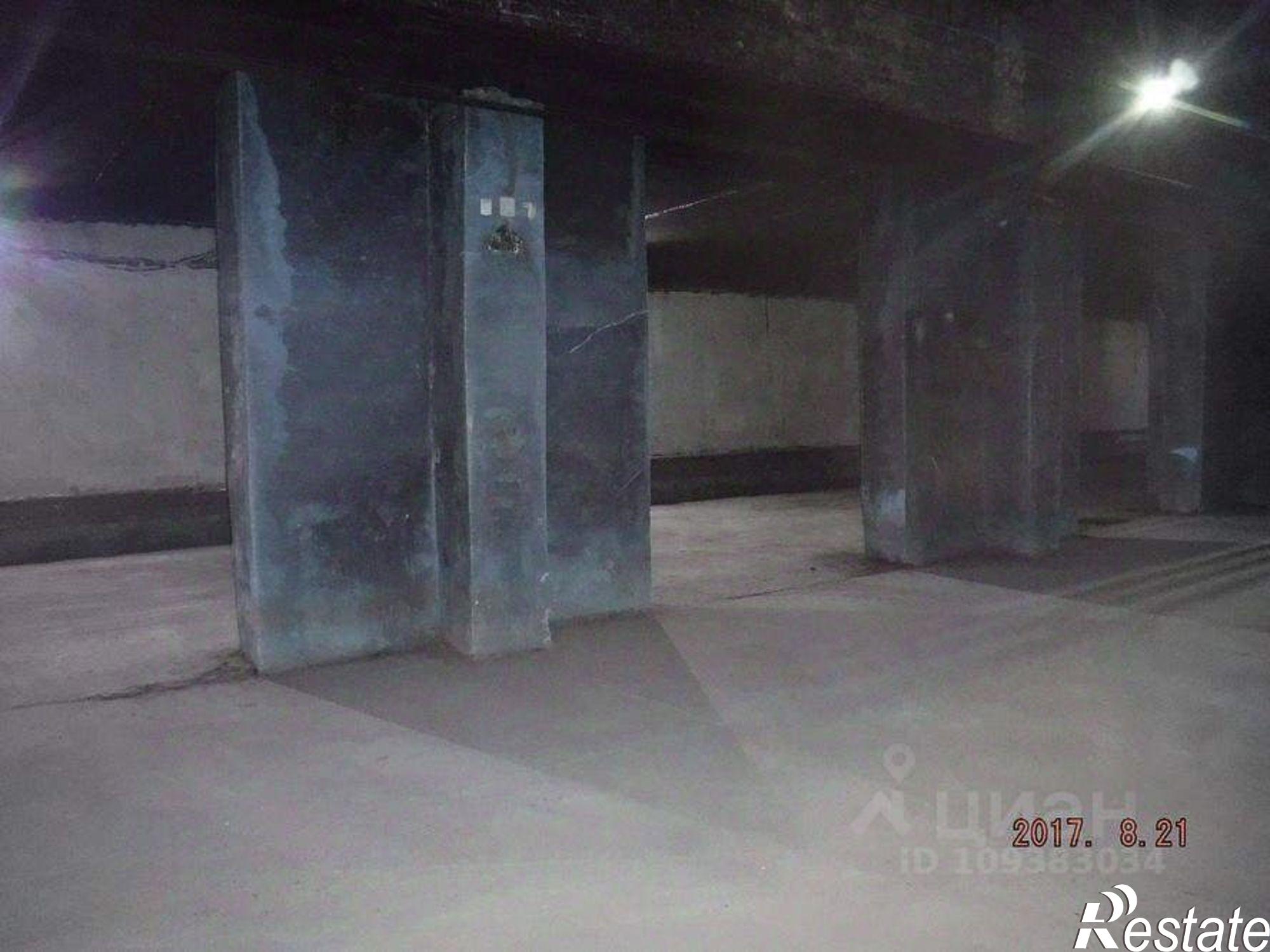 Купить складское помещение за 12 800 600 рублей на Тракторный переулок, 13/2