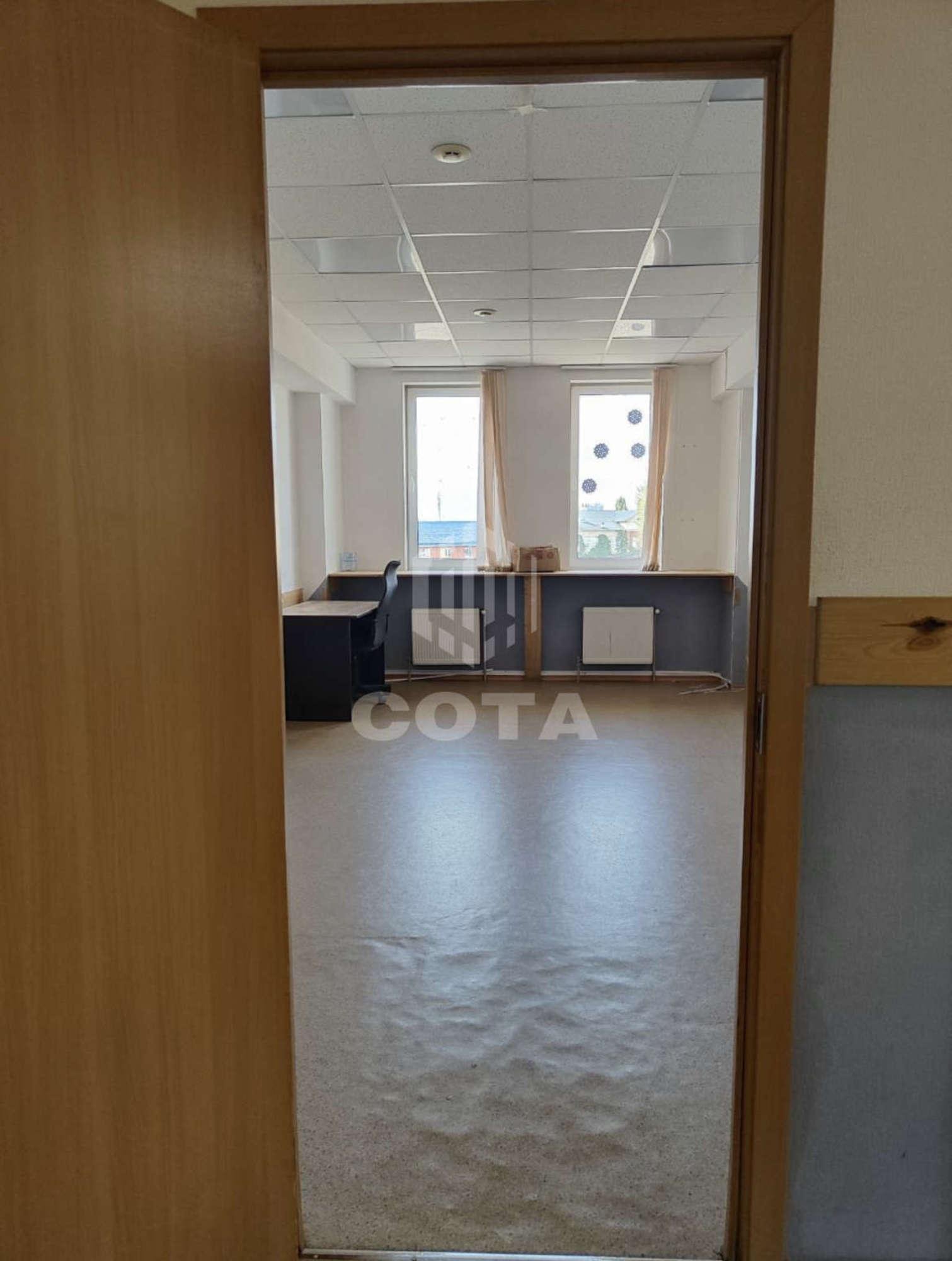 Купить офис, помещение под офис за 21 000 000 рублей на Революции проспект, 1/1
