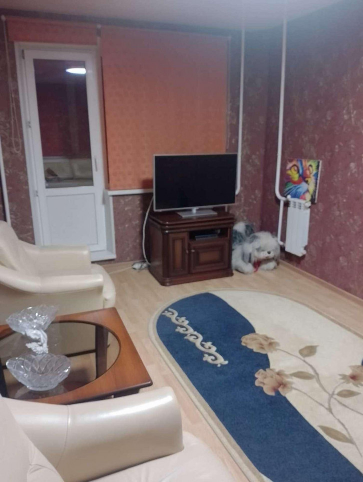 2-комн квартира Строителей бульвар, 45а