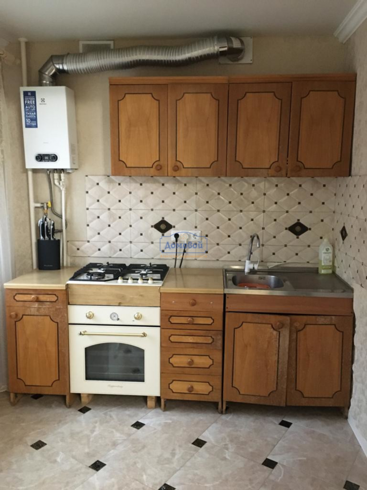 2-комн квартира Суворова ул., 48
