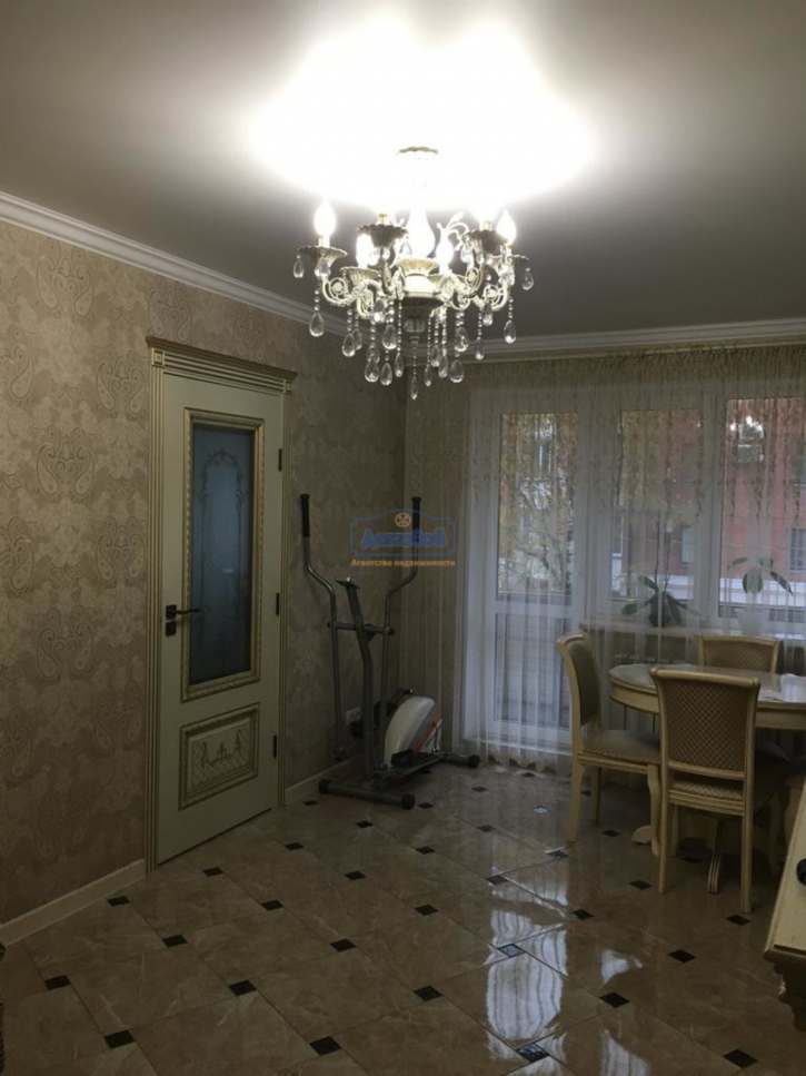 2-комн квартира Суворова ул., 48