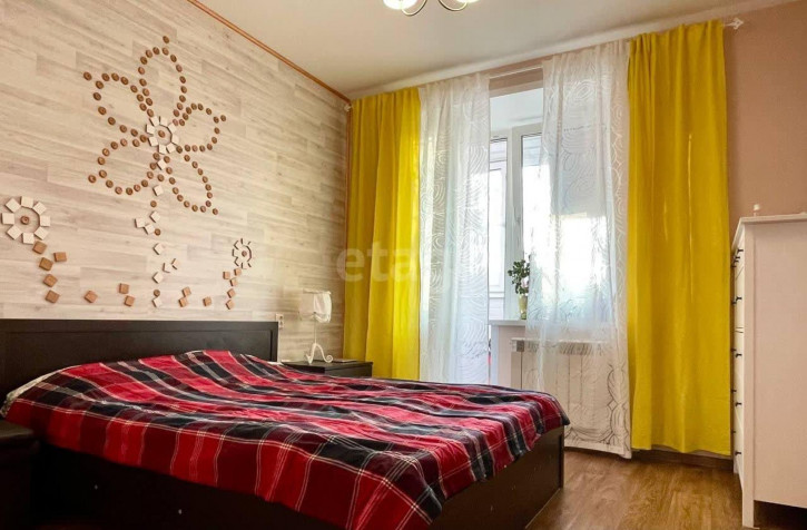 3-комн квартира Войкова, 25/2