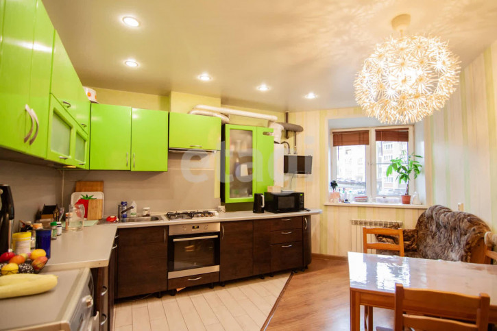 3-комн квартира Жужелинская, 30