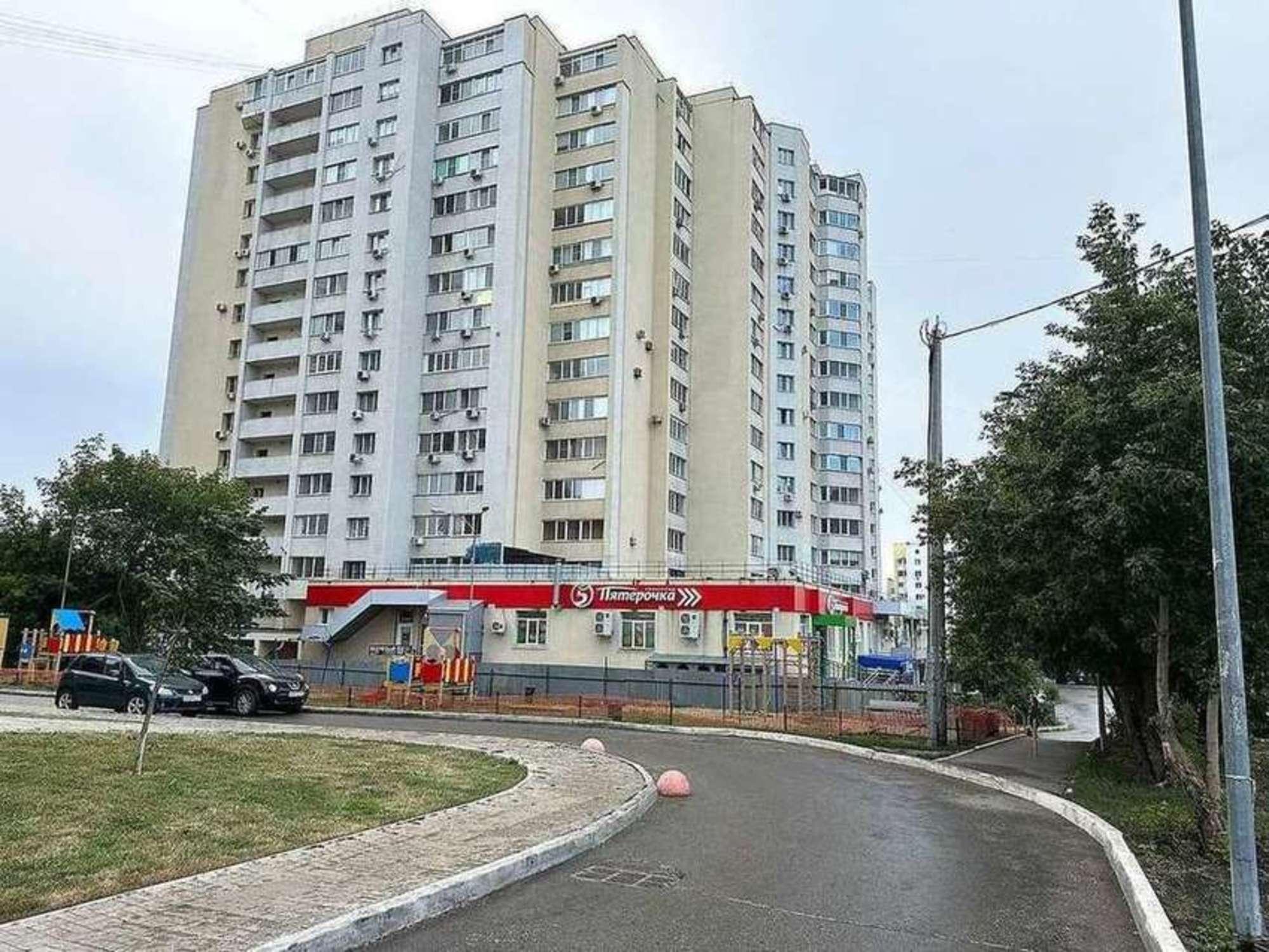 Купить торговое помещение за 10 000 000 рублей на Карла Маркса проспект, 55