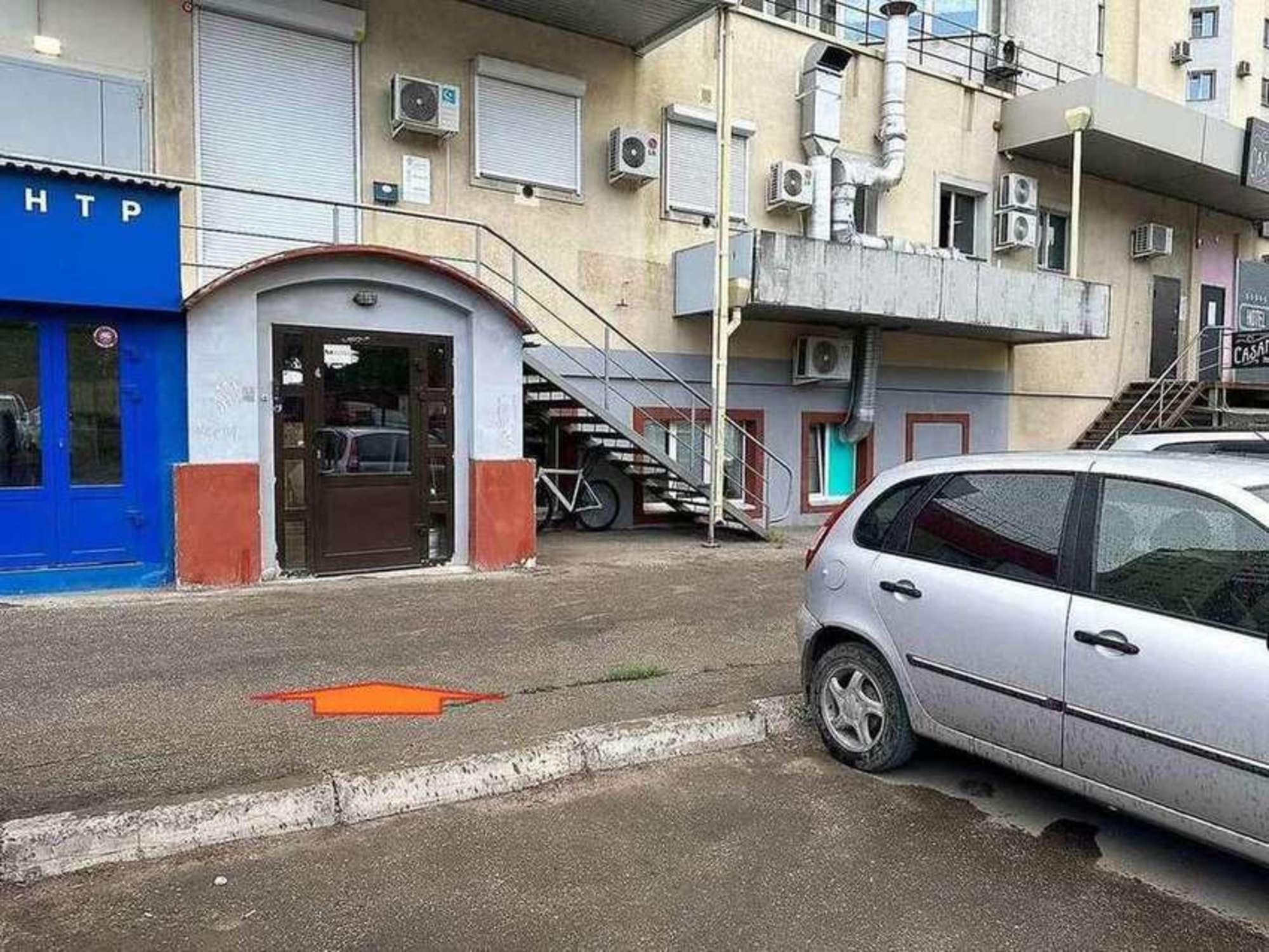 Купить торговое помещение за 10 000 000 рублей на Карла Маркса проспект, 55
