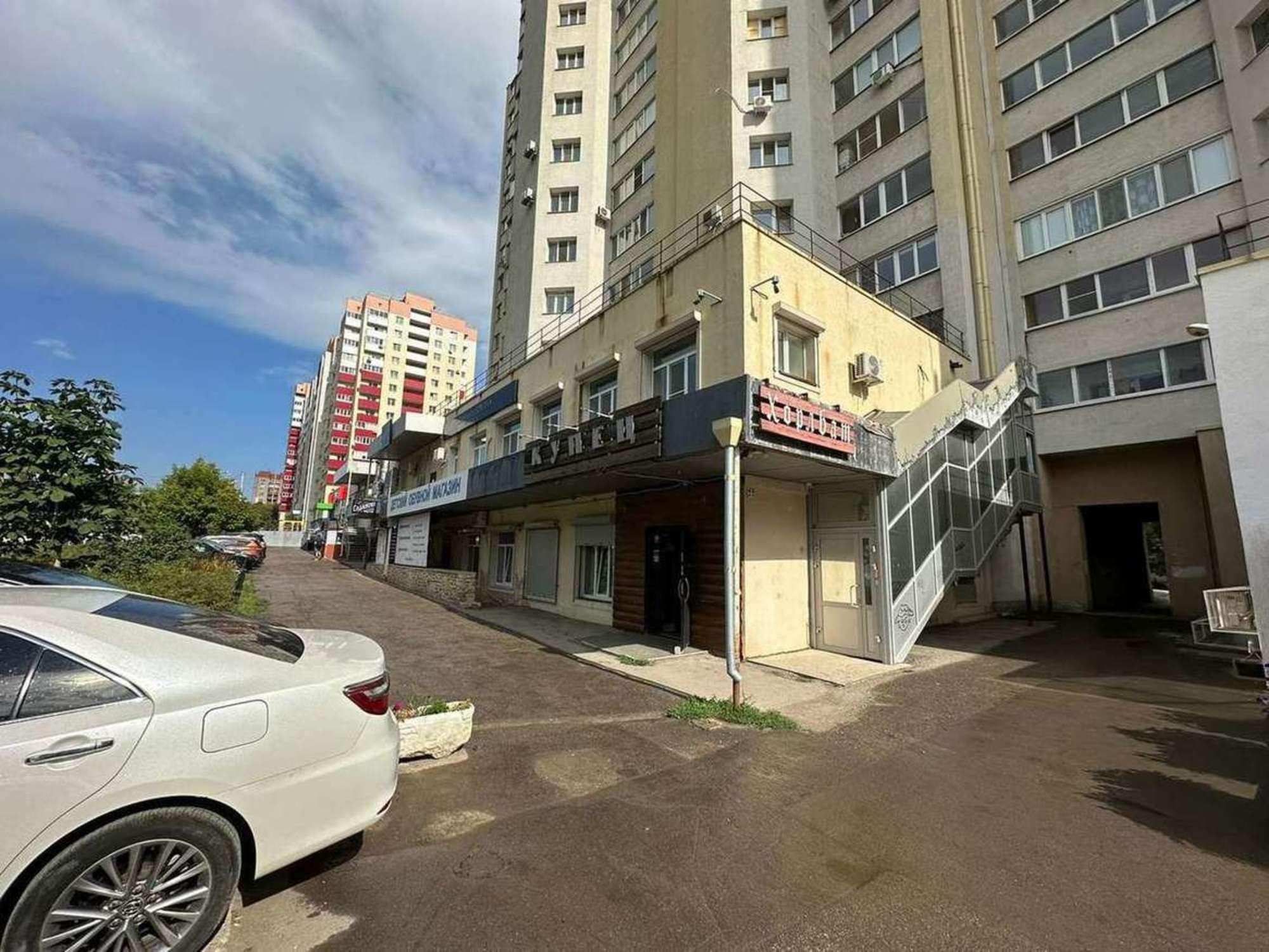 Купить торговое помещение за 10 000 000 рублей на Карла Маркса проспект, 55