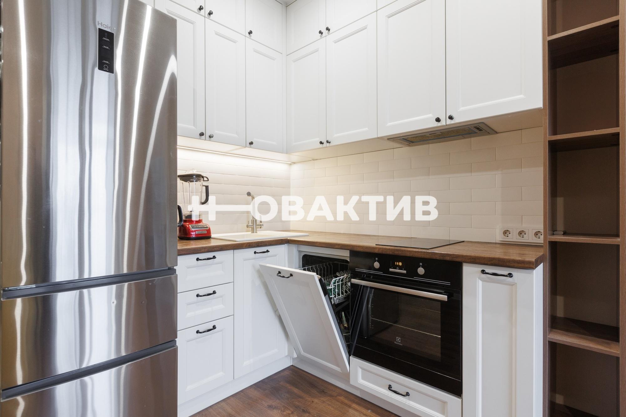 Купить квартиру за 8 690 000 рублей на Кошурникова, 23