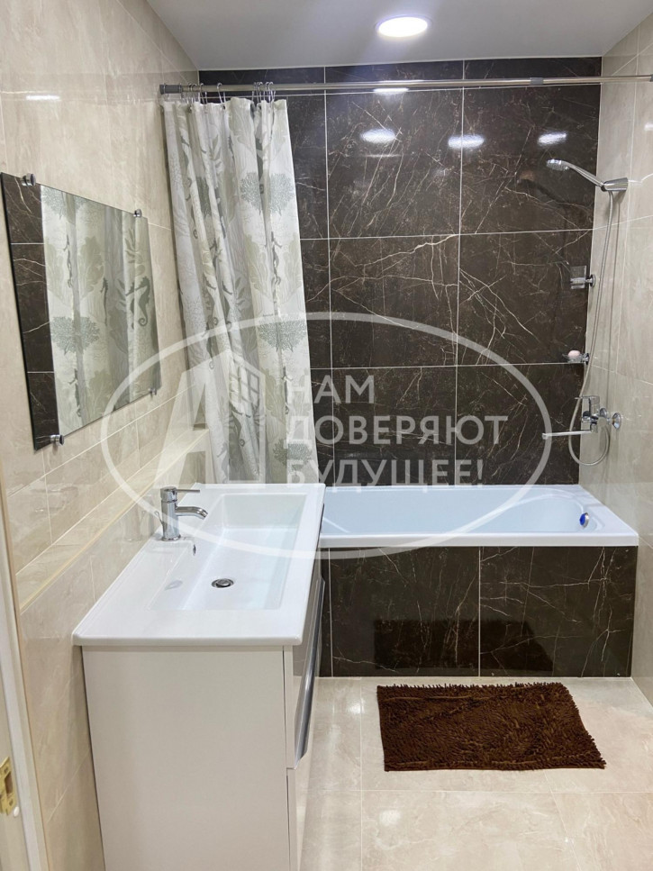 2-комн квартира проспект Ленина, 17