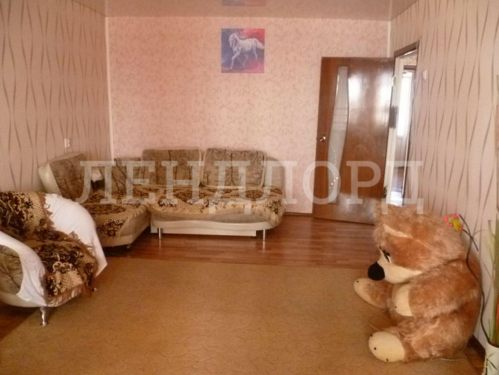 3-комн квартира улица Макаренко, 78/2