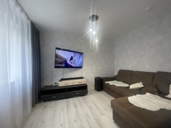3-комн квартира Молодёжный проезд, 1А