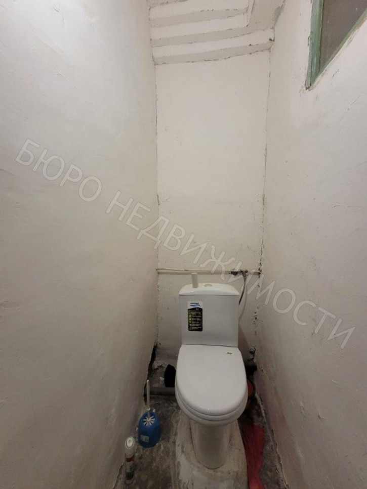 3-комн квартира Титова ул, 20