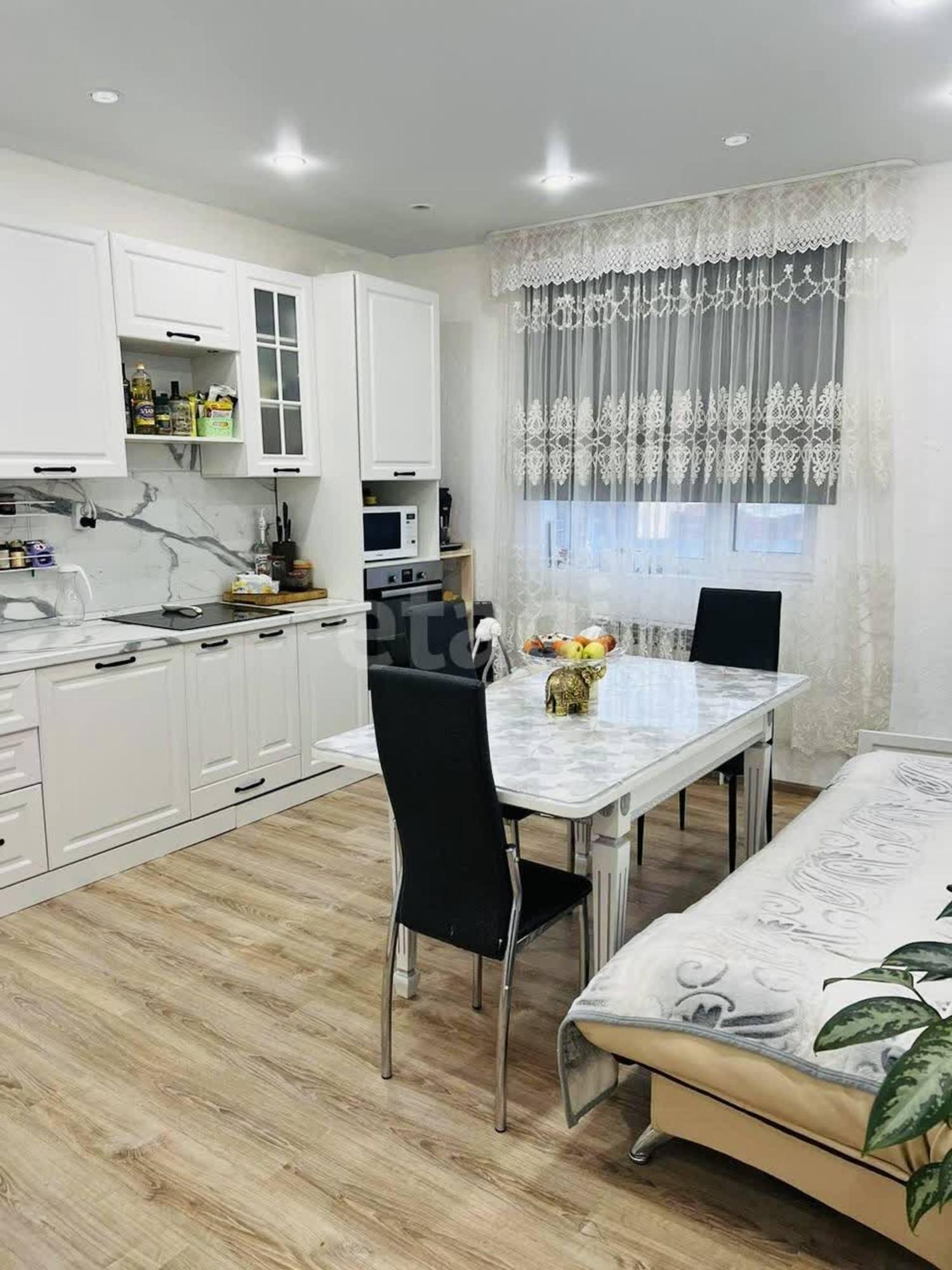 Купить дачу, дом, коттедж за 10 500 000 рублей на Гаражная