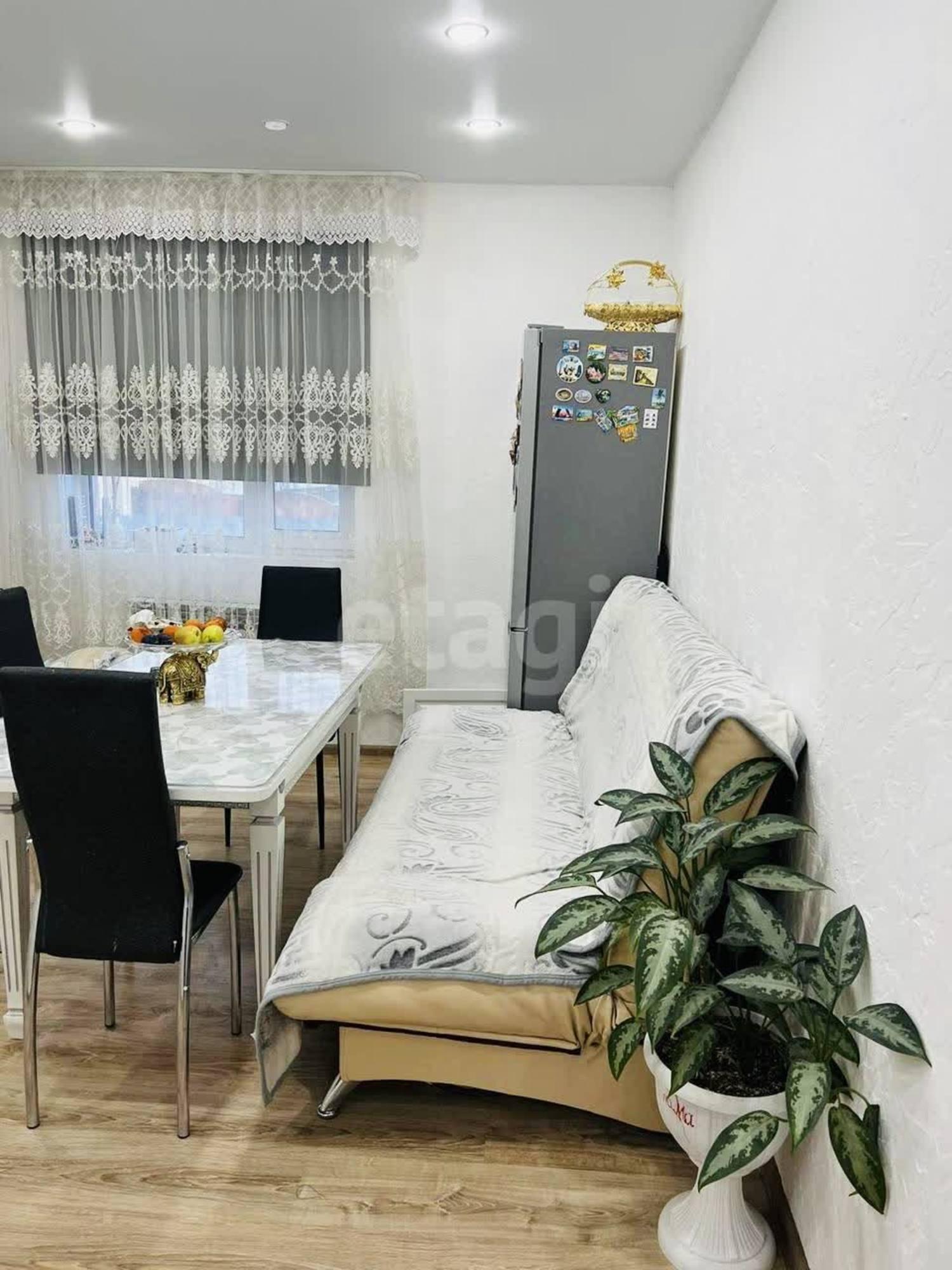 Купить дачу, дом, коттедж за 10 500 000 рублей на Гаражная