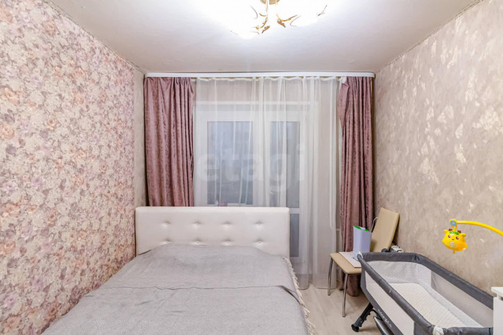 3-комн квартира улица Возрождения, 76а