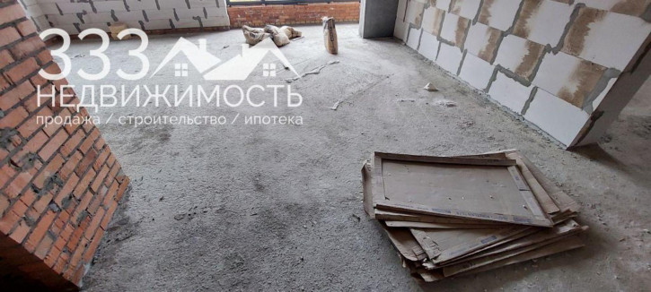 3-комн квартира в новом доме Олега Кошевого ул, 2