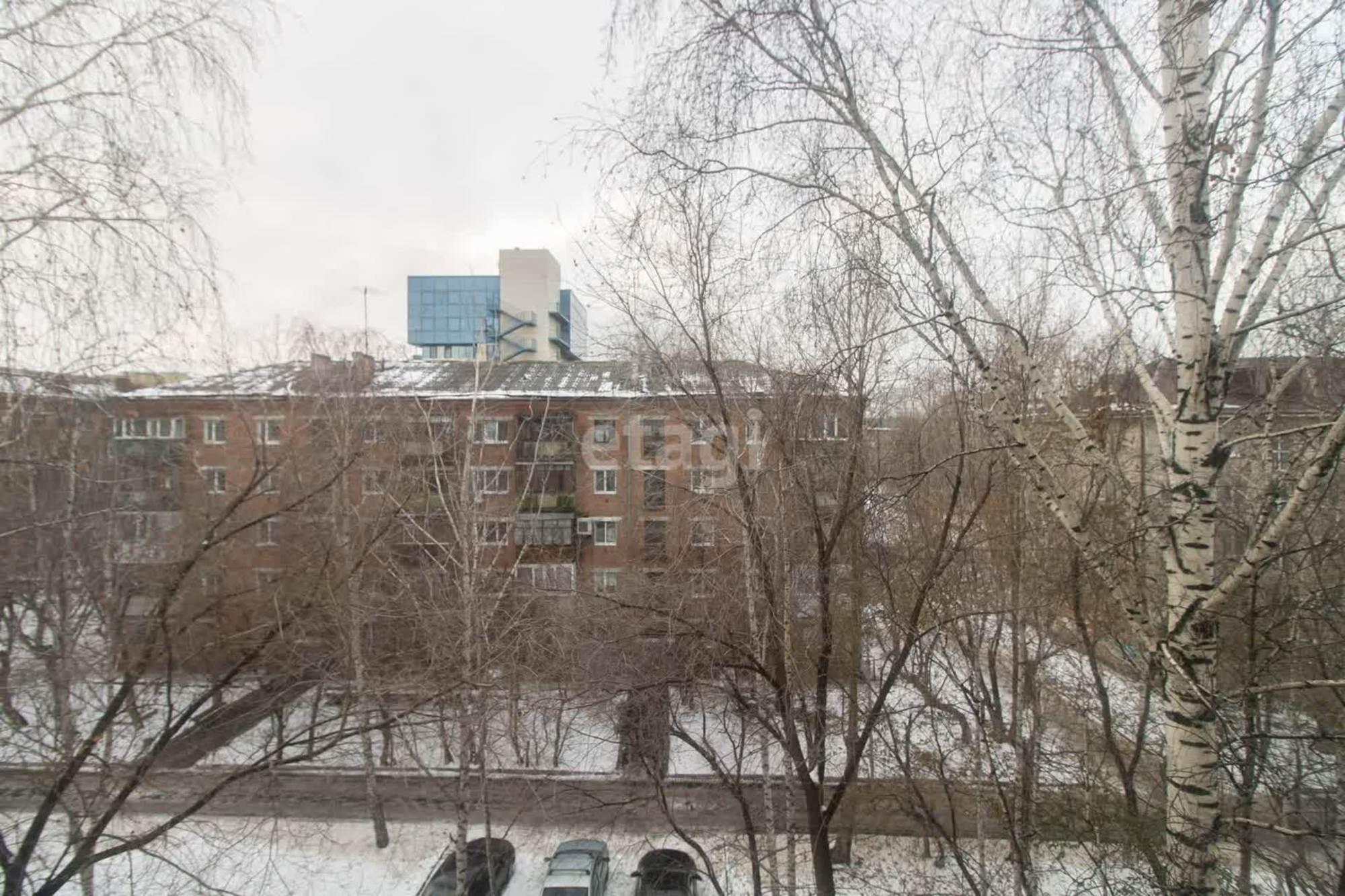 Купить комнату за 1 800 000 рублей на Республики, 167а