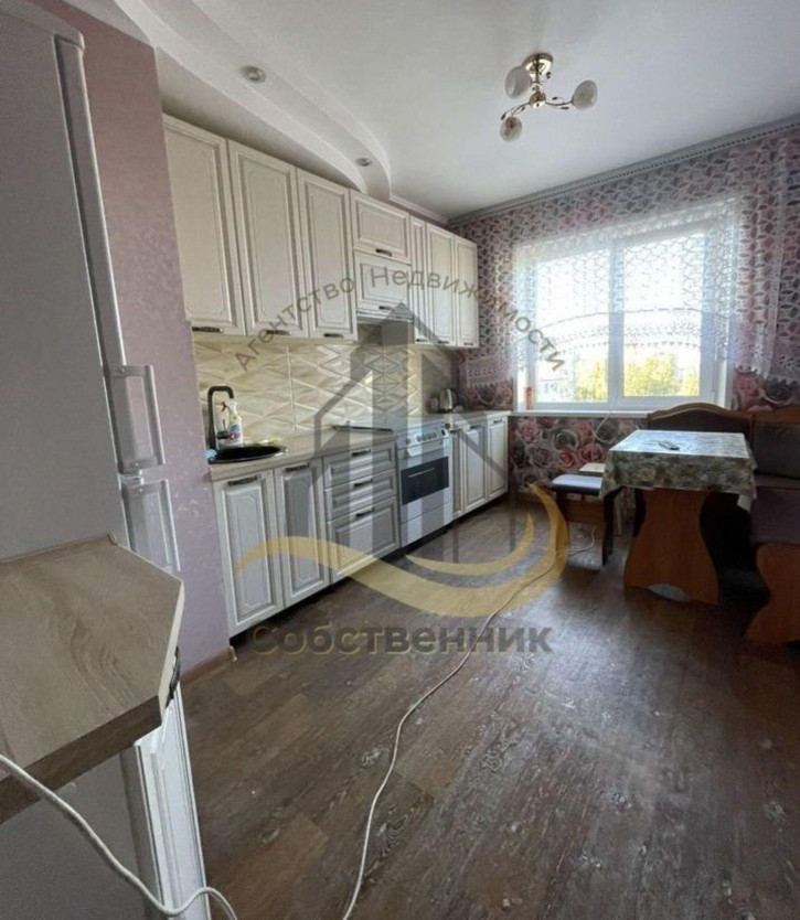 3-комн квартира Макаренко мкр, 38