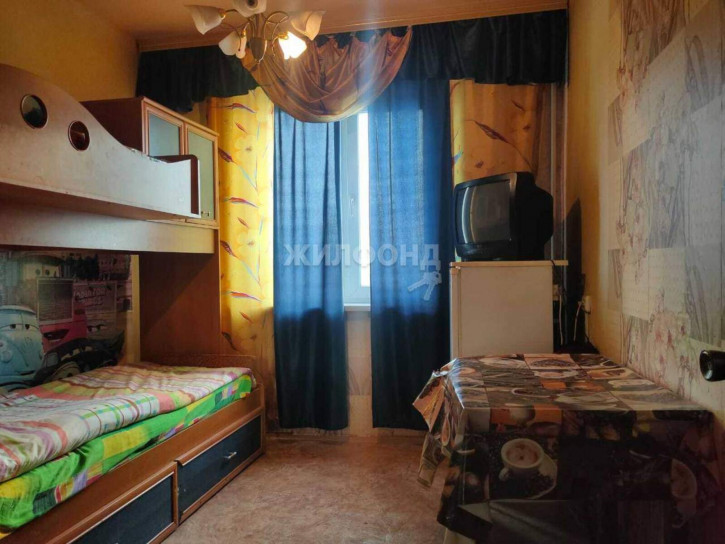 4-комн квартира Троллейная улица, д.152