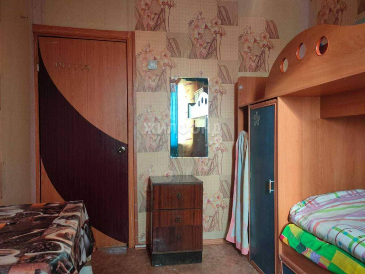 4-комн квартира Троллейная улица, д.152