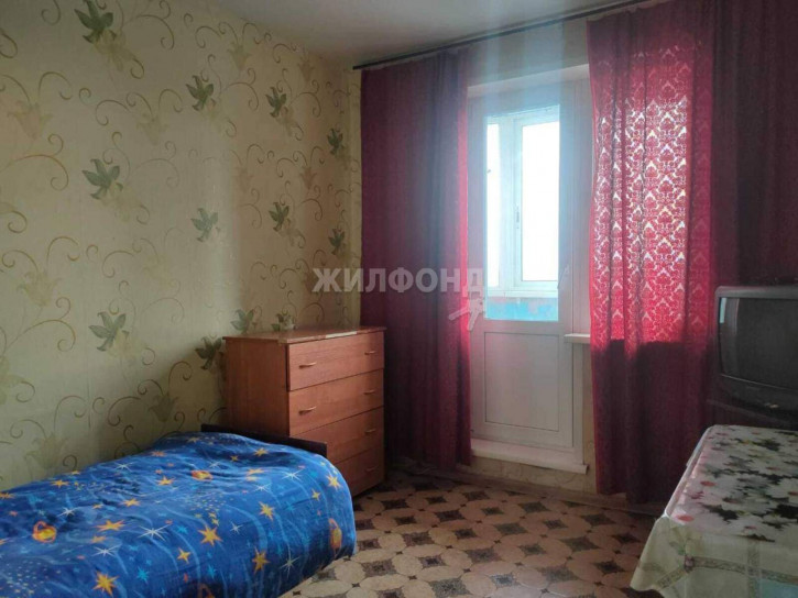 4-комн квартира Троллейная улица, д.152