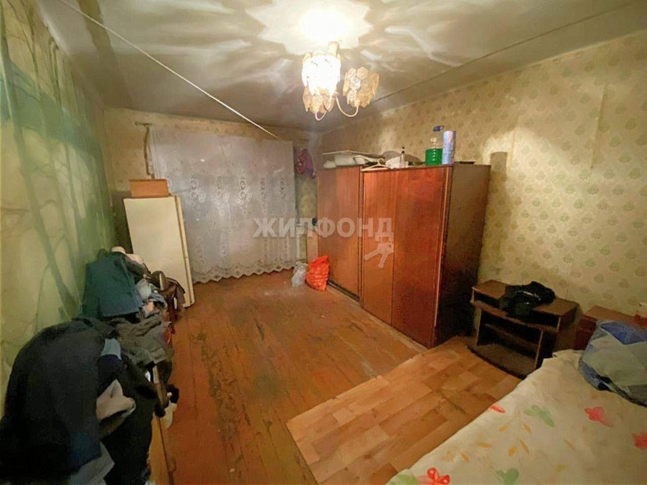 3-комн квартира Дзержинского улица, д.40