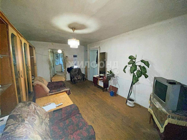 3-комн квартира Дзержинского улица, д.40