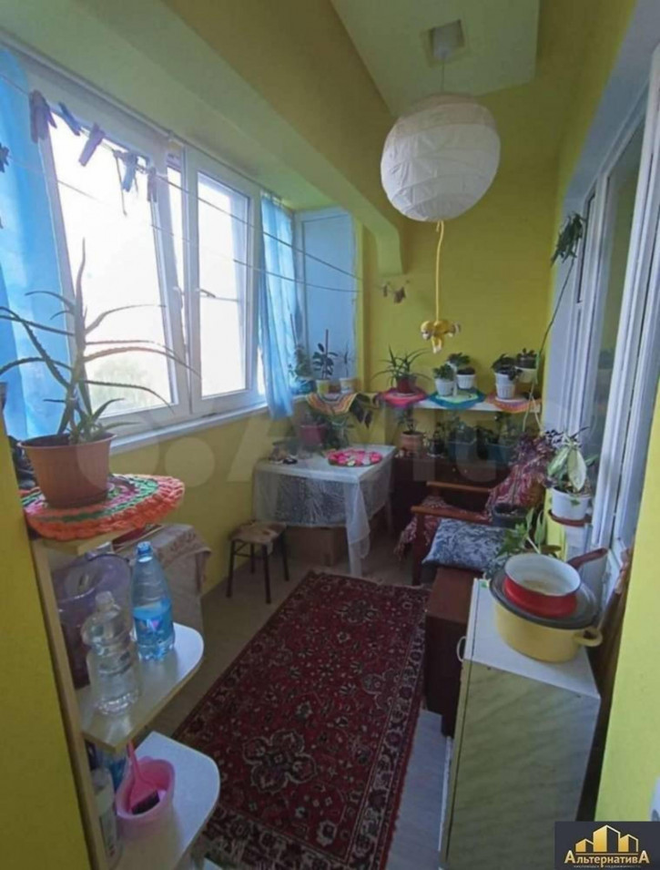 2-комн квартира Красивая ул.