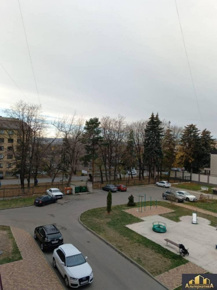 3-комн квартира Пятигорская ул.