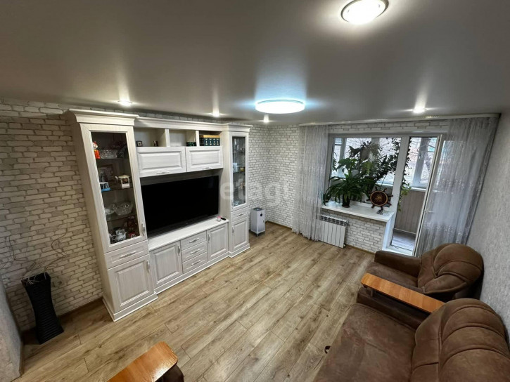 4-комн квартира Беляева, 21а