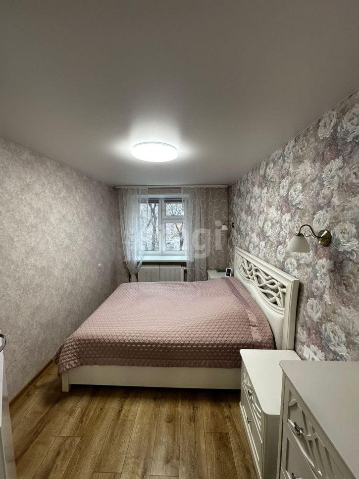 4-комн квартира Беляева, 21а