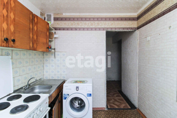 4-комн квартира Стахановцев, 6