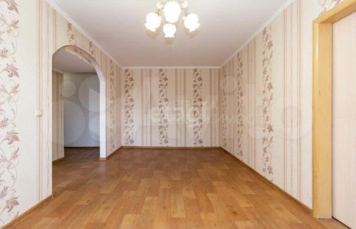 2-комн квартира Парфенова, 32
