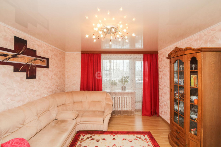 4-комн квартира Ватутина, 51
