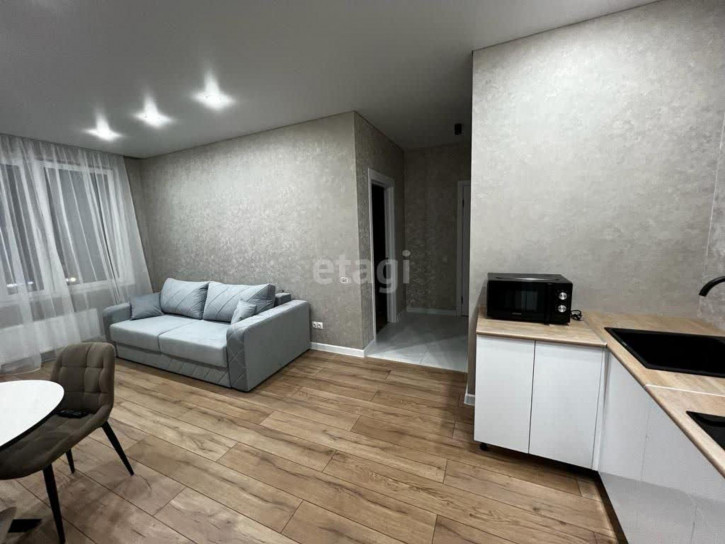 1-комн квартира Газовиков, 36