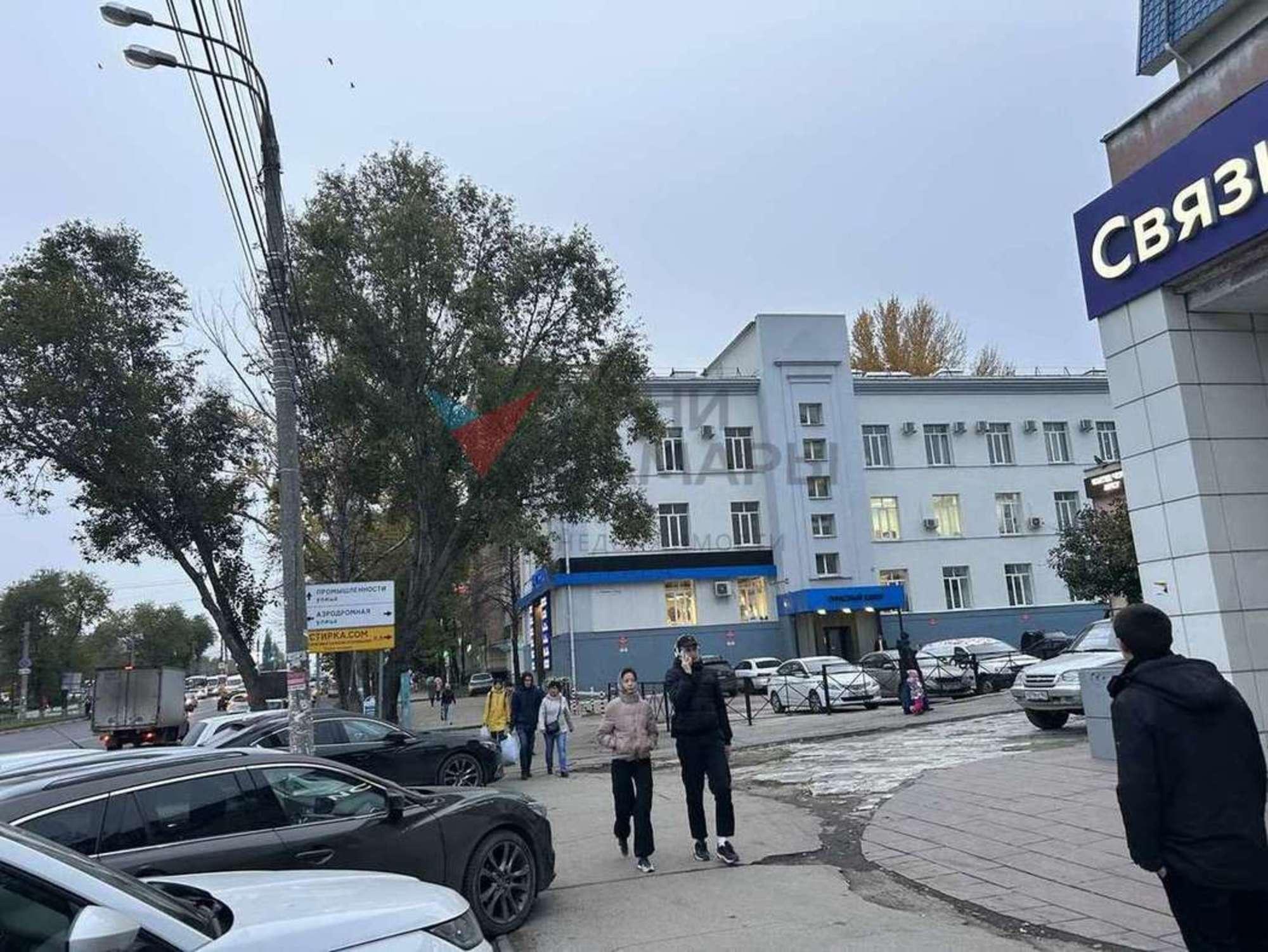 Купить торговое помещение за 33 000 000 рублей на Авроры улица, 110