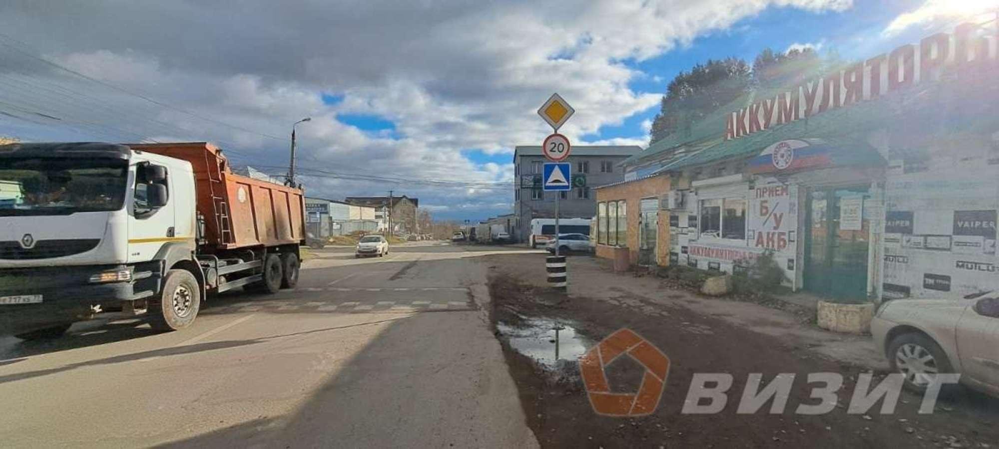 Сдать торговое помещение за 40 000 рублей на Клиническая улица, 261