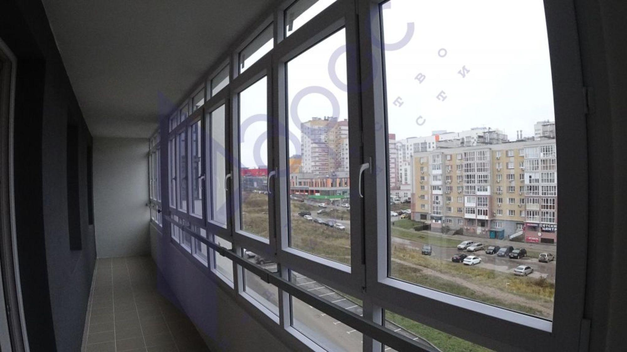Купить квартиру за 15 000 000 рублей на Александра Хохлова ул, 3