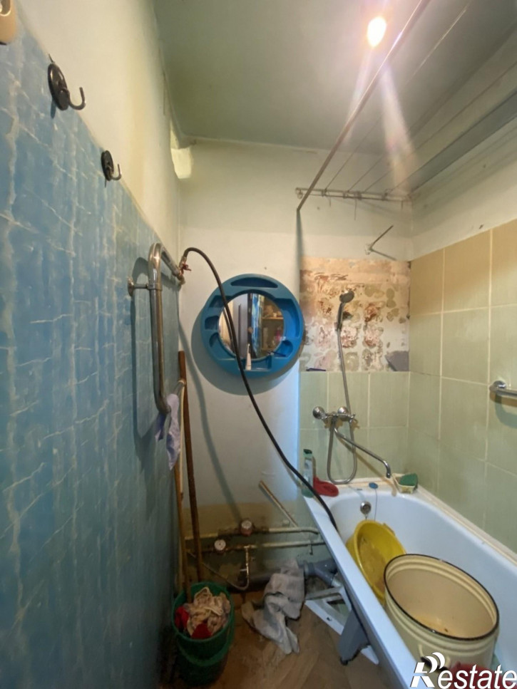 2-комн квартира Россия,  г. Амурск, р-н Микрорайон-5, пр-кт. Октябрьский, д. 18