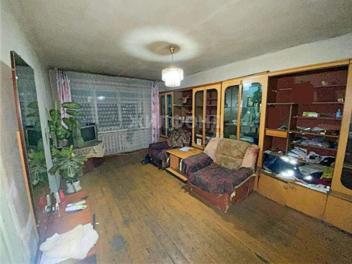 3-комн квартира Дзержинского улица, д.40