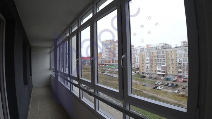 2-комн квартира Александра Хохлова ул, 3